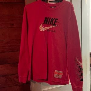 NIKE, Red long sleeve